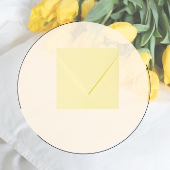 Square envelopes 5,91 x 5,91 in in soft yellow with a...