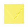 Sobres cuadrados 160x160 mm de color amarillo oscuro con solapa triangular