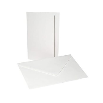 20 Umschläge in Weiß aus strukturiertem Papier...