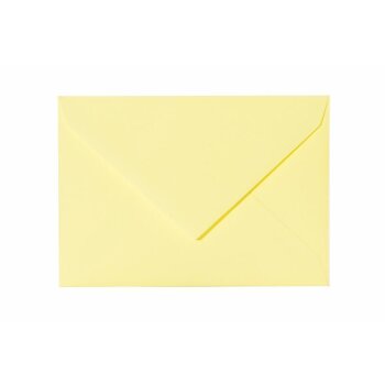 Sobres 14x19 cm en amarillo con solapa triangular en 120 g / m²